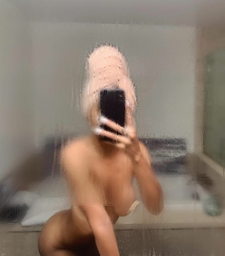 gold gypsy modelo atractivo recopilación