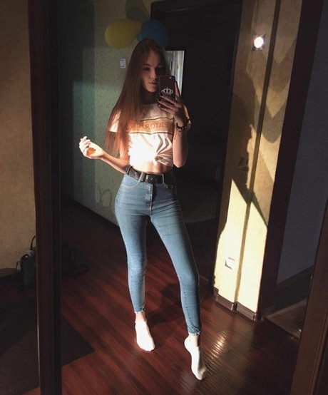 Alviik modelo xxx foto