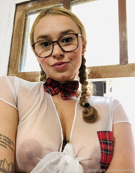 brunafree estrella porno erótica galería