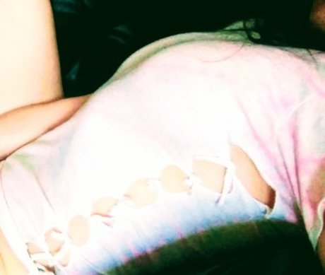 Scarlet Nite modelo libre galerías