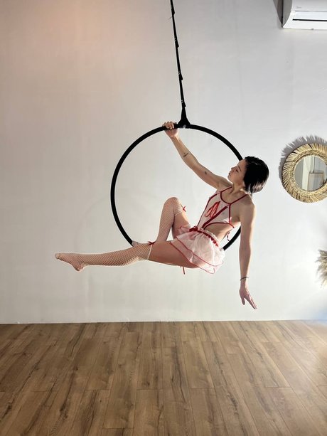 Katrin Mozze VIP bonita actriz galerías