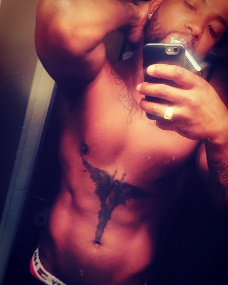 Prin e modelo adulto imagen