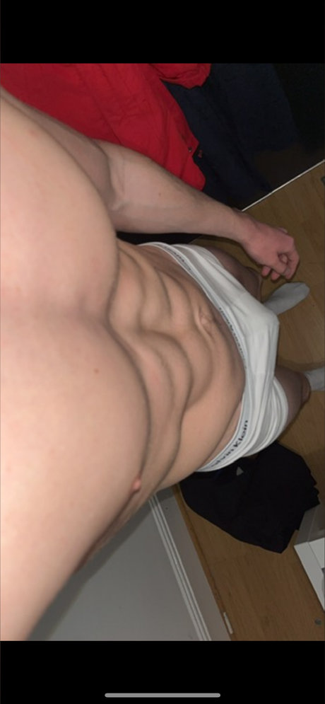 josh made of muscles modelo libre foto