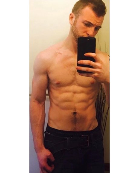 ZackThrowingBack estrella porno agradable imágenes