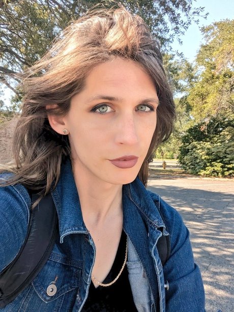 DixyRae estrella adulta archivo