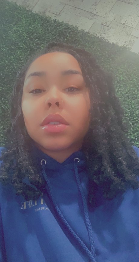 Bunniiiii estrella adulta fotos