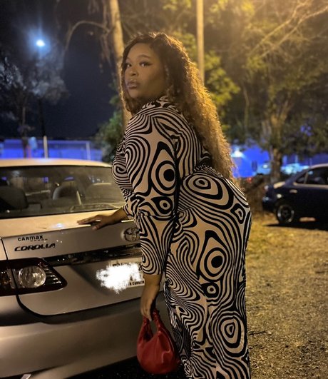 Honey Comb estrella porno hermosa foto