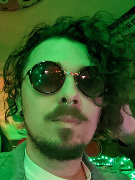 Trashcan Wallace estrella del arte galerías