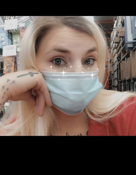 tatuajes de tetas grandes onlyfans bastante exclusivo recopilación