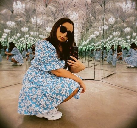 Kirsty Wells bonita actriz imágenes