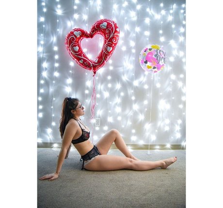 Nialeebb Nialeebby estrella porno adulto galería