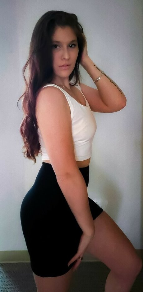 Nialeebb Nialeebby modelo xxx foto