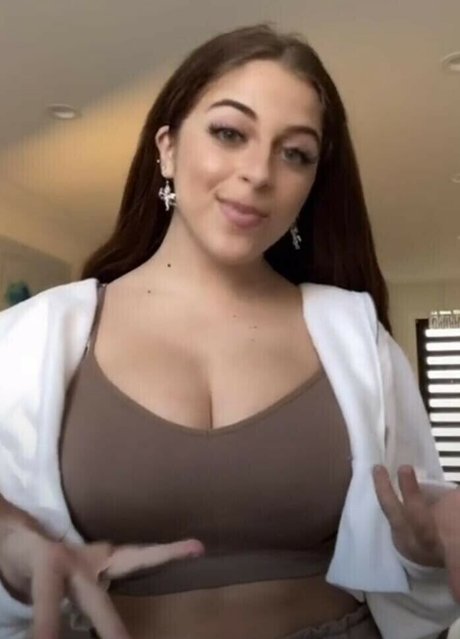 Baby Ariel actriz de alta calidad imagen