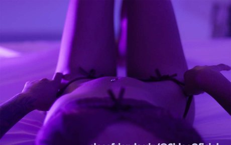 Stephany Vitoria modelo porno galerías