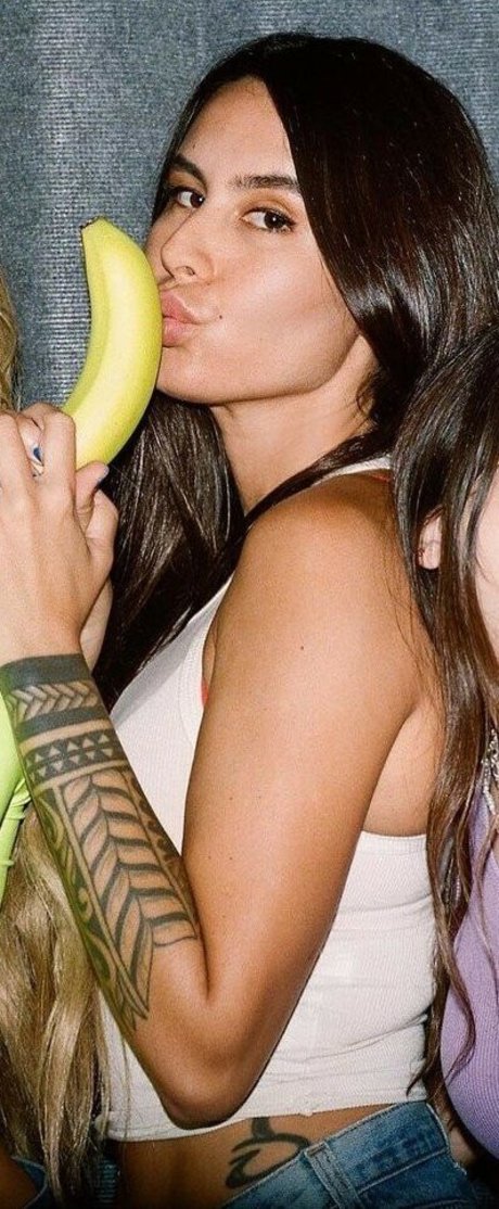 Khalyla Kuhn estrella porno desnuda galería