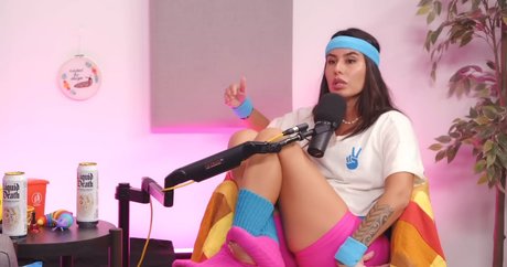 Khalyla Kuhn actriz de desnudos fotos