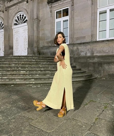 Erika Sanz modelo gratis imagen