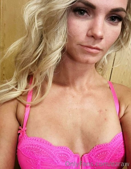 ezrapaige actriz erótica recopilación