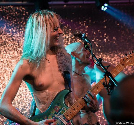 The Soap Girls estrella porno xxx galerías