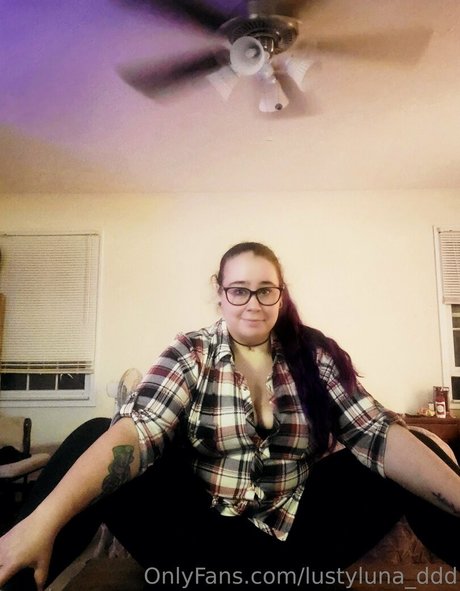 lustyluna ddd modelo gratis galería