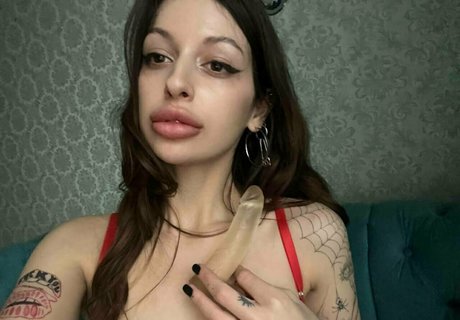 onlyfans de grandes nalgas arriba desnudo galería