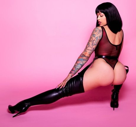 milf checa onlyfans bien caliente archivo