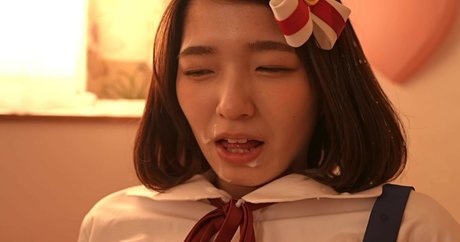 Kuramoto Sumire estrella porno exclusiva galerías