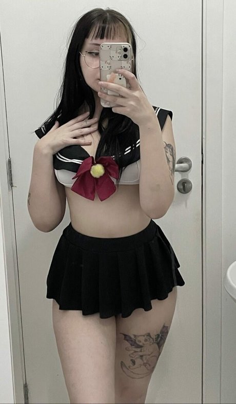 scaringthehoez actriz de arte galería