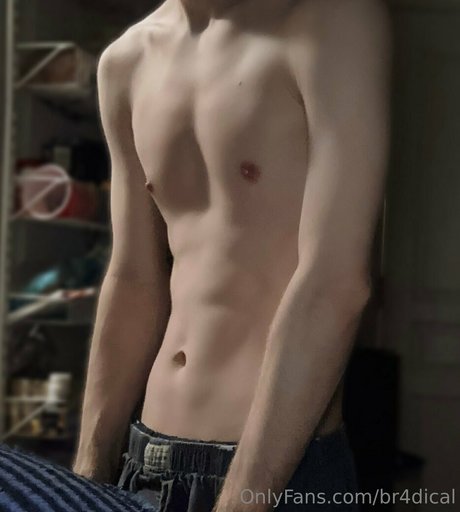 br4dical estrella sexy archivo