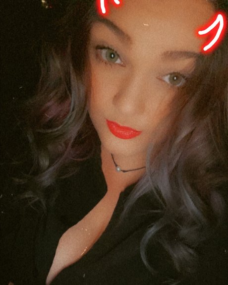 Mistress Satana estrella porno archivo