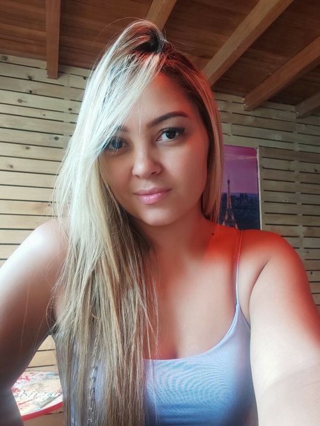 Jennymedina actriz desnuda galerías