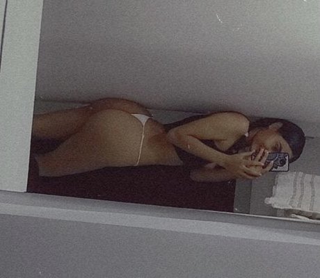 chica ardiente_ modelo gratis foto