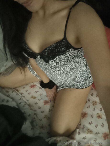 _V I D E O C A L L estrella porno atractiva fotos