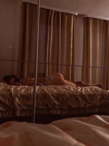 Stacia_ libre de estrellas galerías