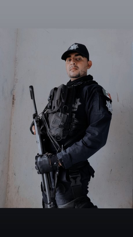 OsmarCR7 modelo xxx imágenes