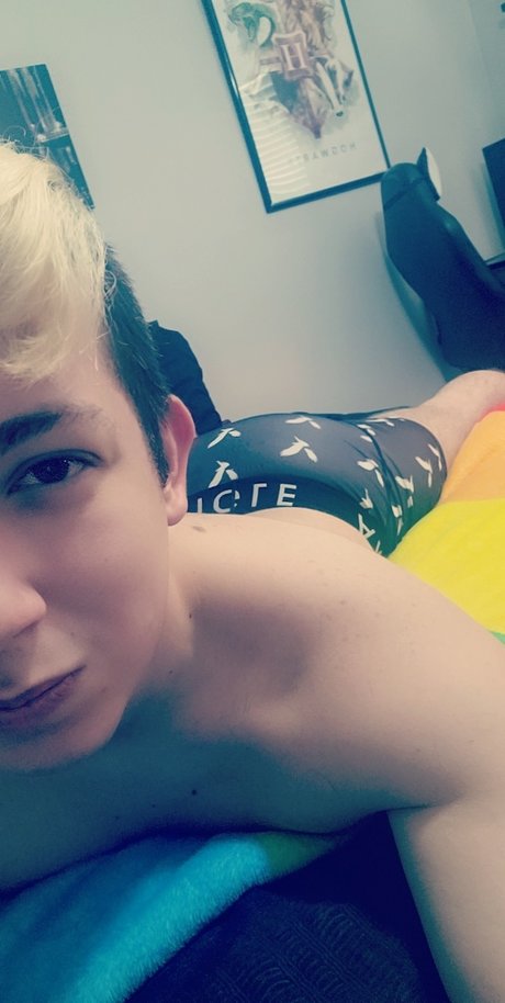 Riley Rainboy modelo porno recopilación