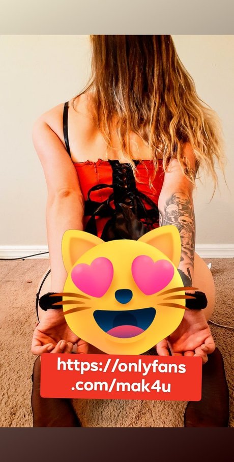 M A K Music Always Konquers modelo mejor galería