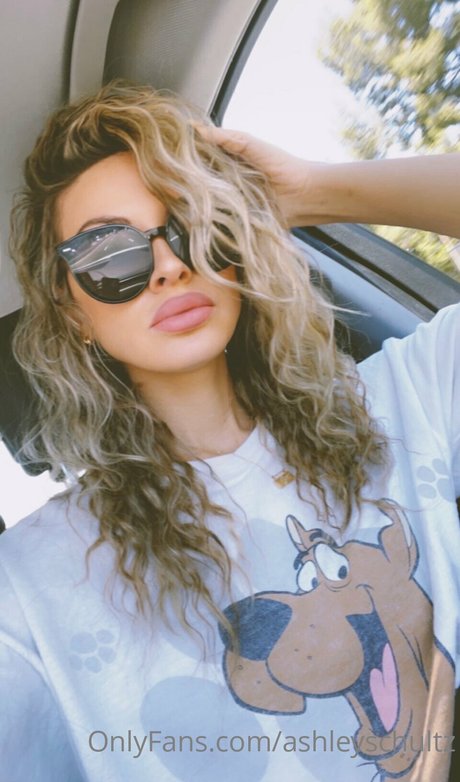 Ashley Schultz estrella porno exclusiva galerías