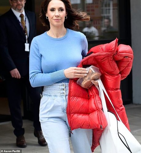 Alex Jones modelo sexy archivo