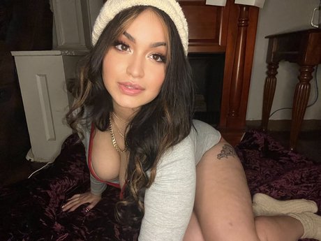 Gabby Ortiz modelo adulto galerías