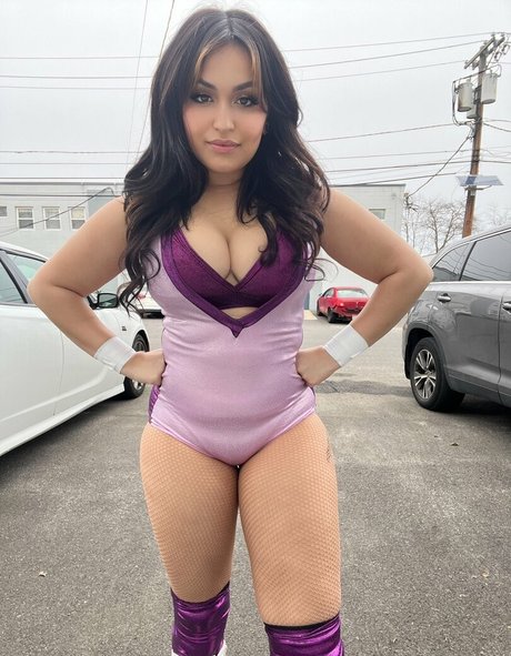 Gabby Ortiz modelo erótico imágenes