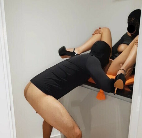 Serena Kaur Mann estrella porno del sexo archivo