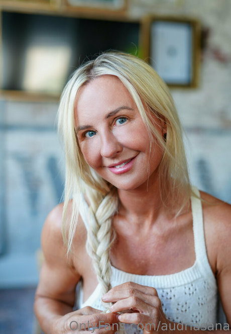 audriasana modelo fotos