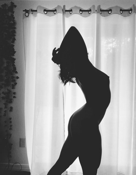 Ilah Dizon actriz atractiva recopilación