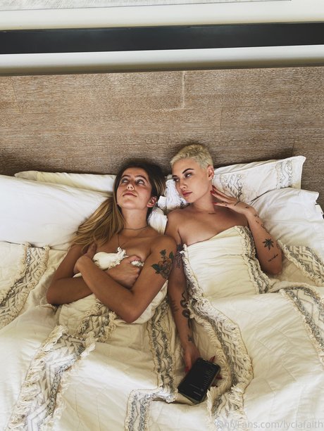 Lycia Faith libre de estrellas fotos