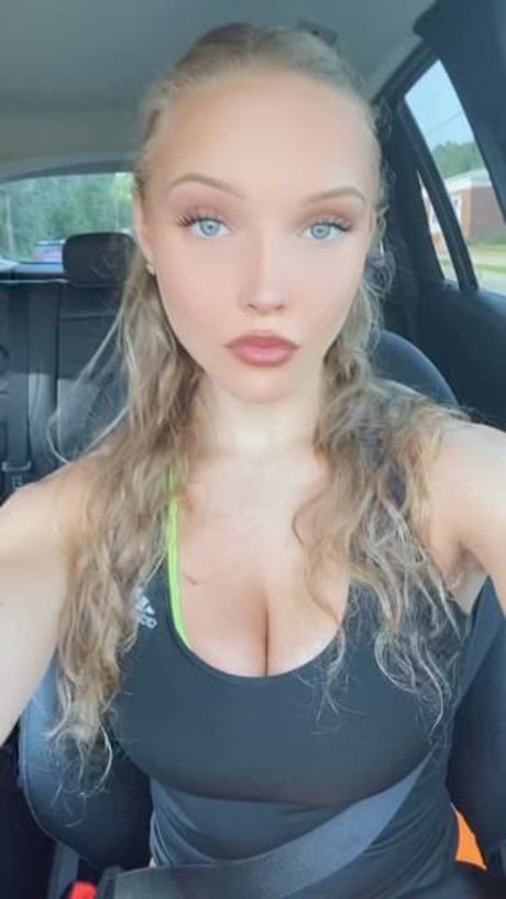 Evie And Ellie Erikson modelo sexy imágenes