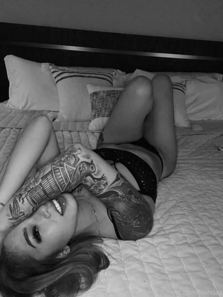 Lovely Linda estrella superior archivo