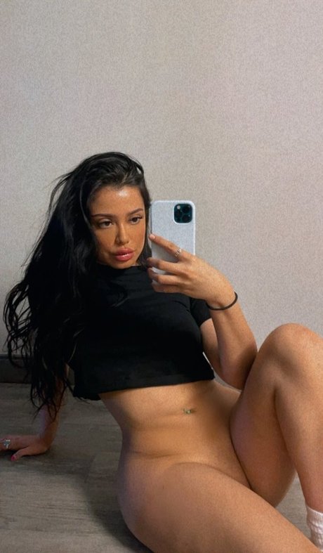 Yahaira Yumi arte modelo recopilación