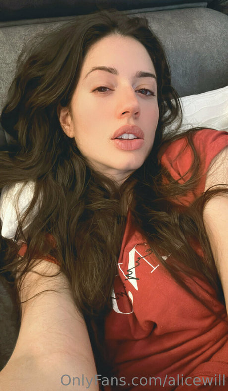 Alicewill actriz desnuda archivo