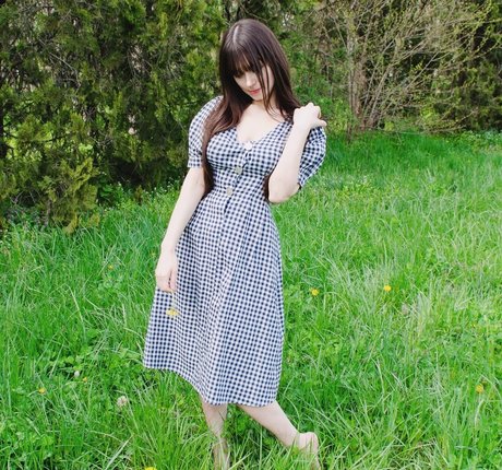 niki tyan17 modelo agradable archivo